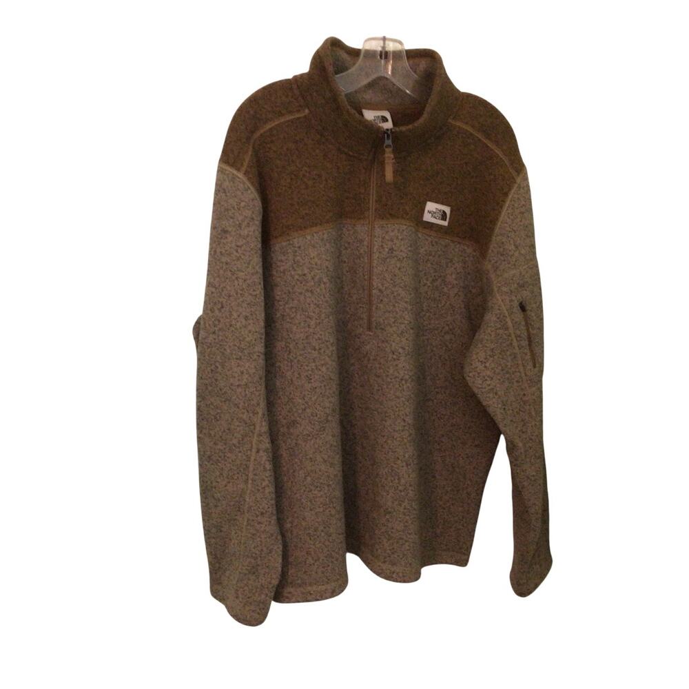 The North Face Mens fleece pullover  XL half zip